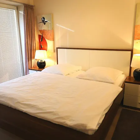 Apartment In Zentraler Lage *
